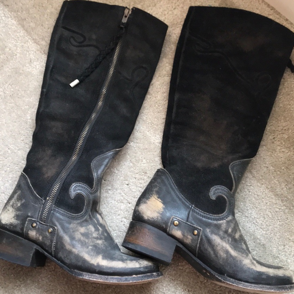 Black leather distressed Madden Freebird boots